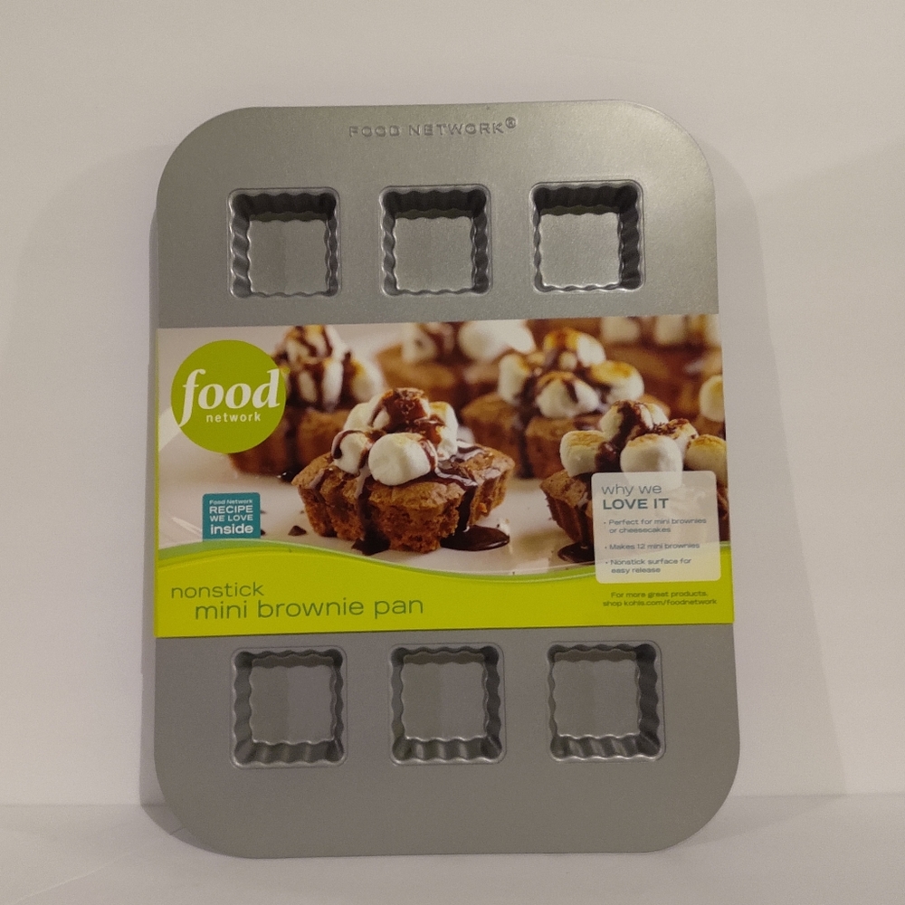 Food Network, Nonstick Mini Brownie Pan. 12 Mini Brownie Capacity